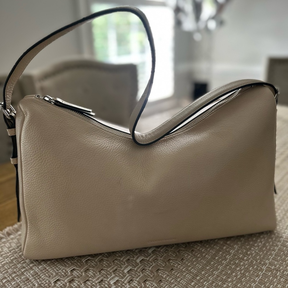 The Horse Cream Shoulder Bag with Structured Elegance